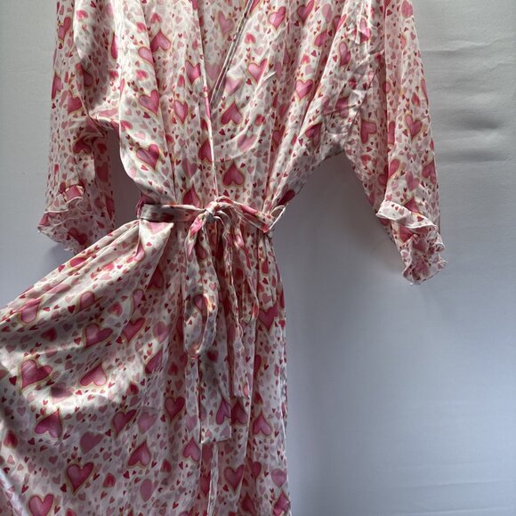 LA Intimates Belted Robe Size L Pink Red Satin Hearts Pockets 3/4 Ruffle Sleeves - Picture 4 of 8